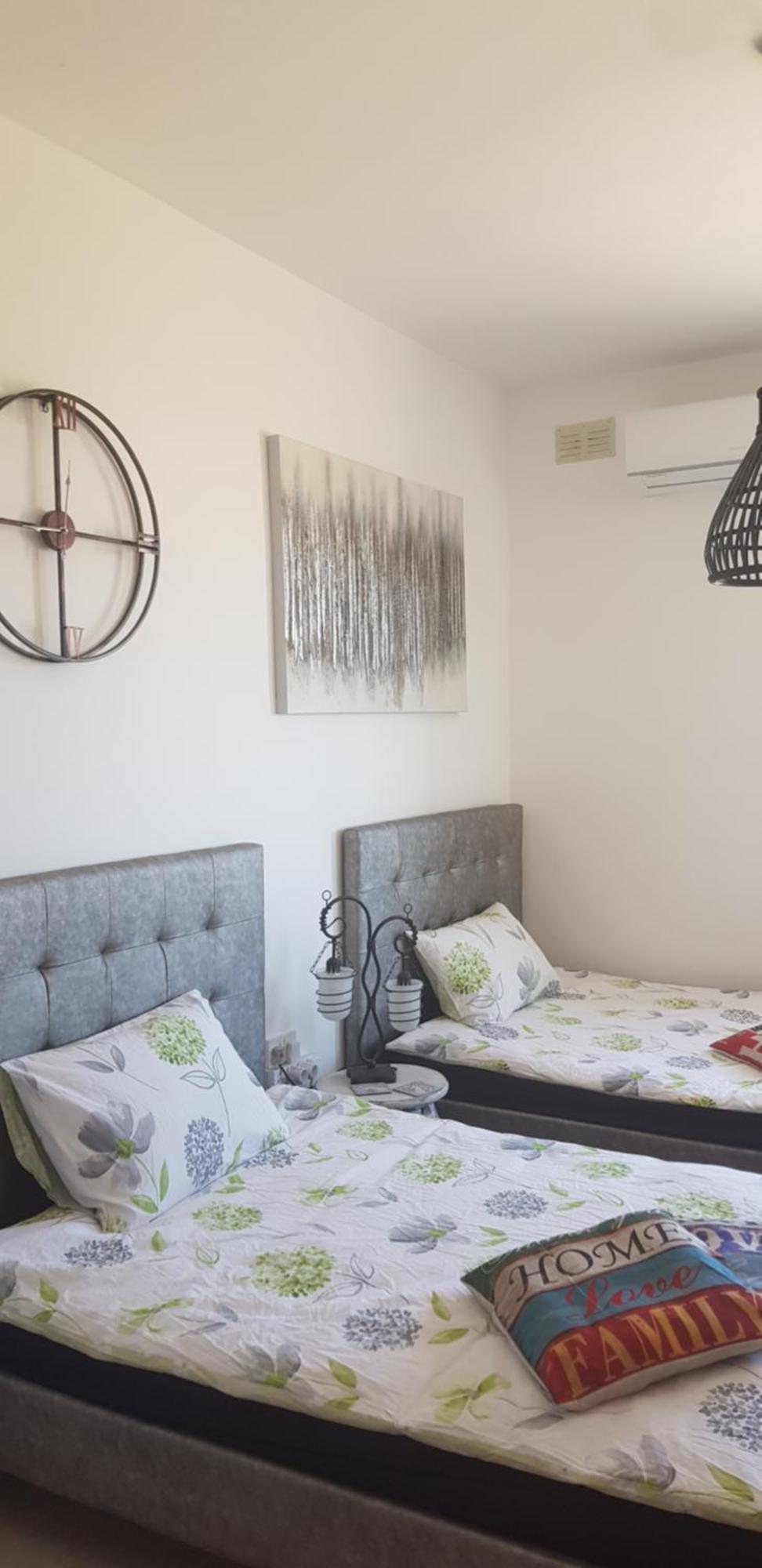 Sunshine Court Budget St. Paul's Bay Bagian luar foto