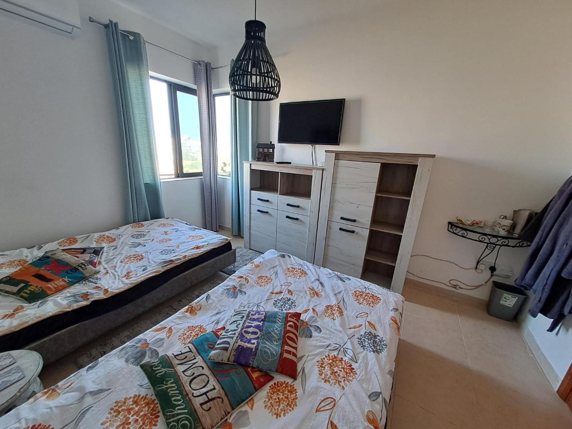 Sunshine Court Budget St. Paul's Bay Bagian luar foto